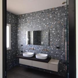 Esse Elegant house B&B-Boutique Wellness Rooms vicino al Gran Sasso D Italia โรงแรมในลาควิลา