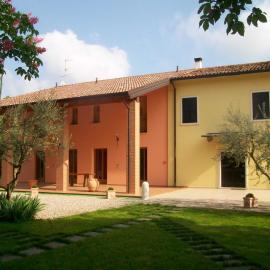 Agriturismo Radaméz, hotel din Monzambano