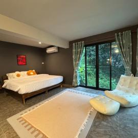 Brookside Nest- Lower Floor