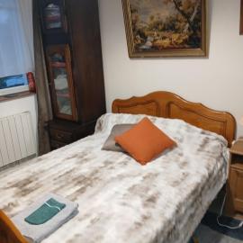 Chambre " Nid Cosy " Charme et Détente chez Fred, hótel í Gorron
