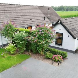 Ons kleine huisje, hotel v destinaci Gasselte