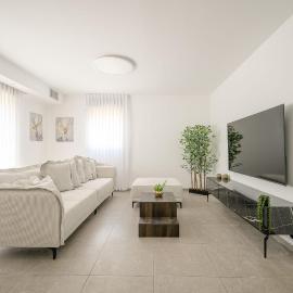 stunning 4-bedrooms on the 18th floor BY MadrigalRentals