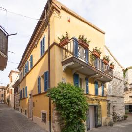 Il Torrione Relais, hotel din Sirolo
