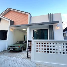 The Stay Inn, hotel em Kampong Rusamileh