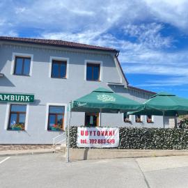 PENZION Hamburk, hotel din Beroun