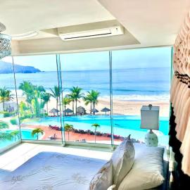 Beachfront Bay View Grand Marina Condos