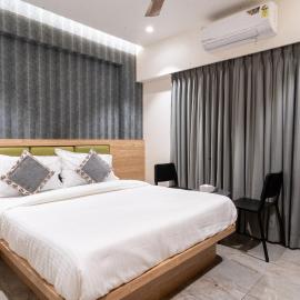Hotel Aura Inn Airoli ,Digha, ξενοδοχείο σε Νάβι Μουμπάι