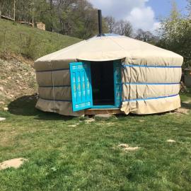 Yourte Morvan Insolite – hotel w mieście Mesvres