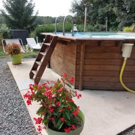 TIPI de LOUIS, Hotel in Sarlande