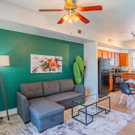 Modern 1BD Walk to Westgate Pool Gym WD