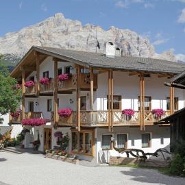 Residence Sas Vanna, hotel in La Villa