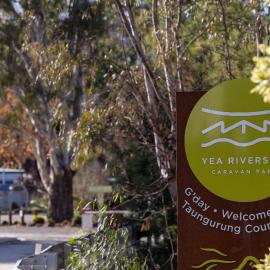 Yea Riverside Caravan Park, viešbutis mieste Yea