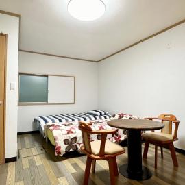 西軽井沢小木屋 โรงแรมในMiyota