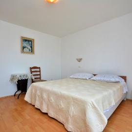 Tri palme, hotel di Podstrana