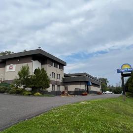 Days Inn by Wyndham Duluth Lakewalk, hotel di Duluth