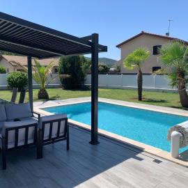 Studio attenant à une villa