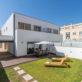 Stylish Home w/ Garage & Terrace by HostWise, hotel in Senhora da Hora