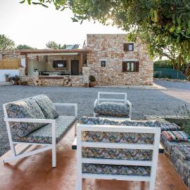 Villa Xerolithia