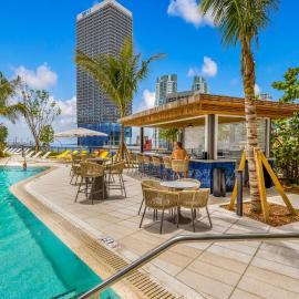 Stylish City Condo in the Heart of Downtown Miami، فندق في ميامي