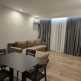 By the Sea Apartments, hotel u Vlorëu