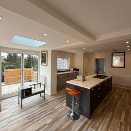 Business or Bliss - Stylish Lincolnshire Retreat, hotel i Corby
