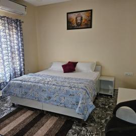 Tushar Guest House, hotel in Kālū Chak