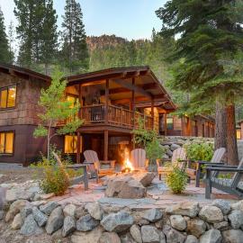 Big Chief River Retreat-Located on Truckee River, hotell i Truckee