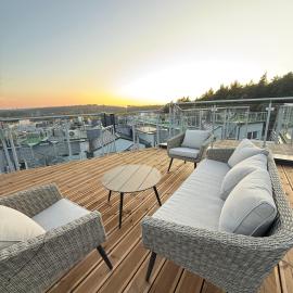 Apartamenty Oakland, hotel in Debina