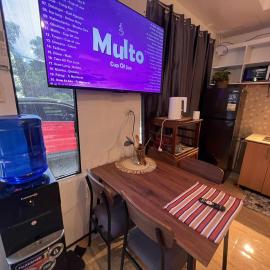 Summer House, hotel v mestu Digos