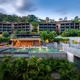 SUNSURI PHUKET Resort, Nai Harn Beach, Hotel in Strand Nai Harn