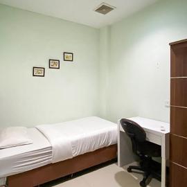 RedDoorz Hostel at FInest Medan