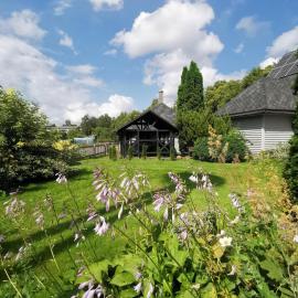 Alejas Namiņš, Hotel in Jurģi