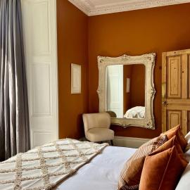The Georgian Manor Apartment - Central Frome, hotel in Frome