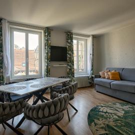 Nevers में, होटल Appartement spacieux et parking