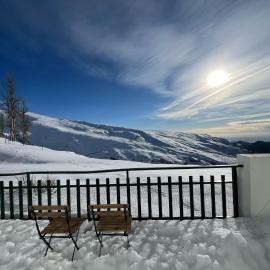The Snow Chalet con Parking, Wifi y Terraza, hotel in Sierra Nevada