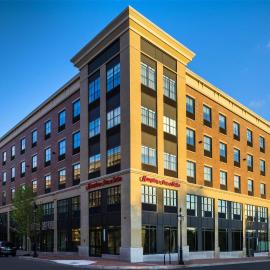 Hampton Inn & Suites Portsmouth Downtown, hotel en Portsmouth