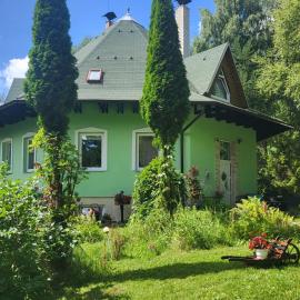 Penzion Vila Elena - štvorapartmánovy dom