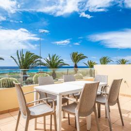 Casa das Pedras Pretas - By WeHost