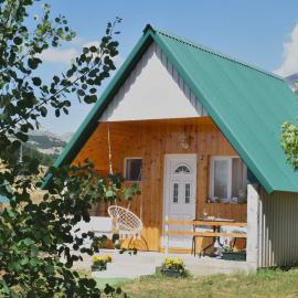 Village Cottage, hotel i Žabljak