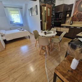 Apartamenty, Pokoje Somea