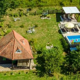 Vikendica Vučetić Loznica, hotel in Budimlija