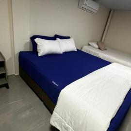 Hollywood apartamentos, Hotel in Ciudad del Este