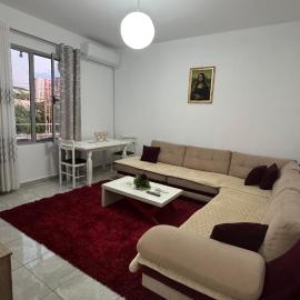 Cozy Corner Flat, hôtel à Tirana