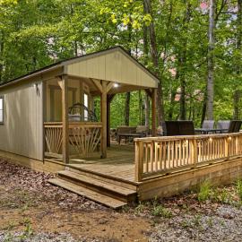 Premium Hilltop Couples Cabin w Hot Tub RRG Views, hotel sa Stanton