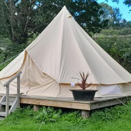 St Mullins Glamping Bell Tent, hotel a Saint Mullins