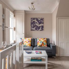 Gorgeous 2-Bed Located in Quiet Area with Nearby Stations, khách sạn ở Brighton & Hove