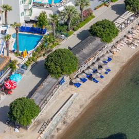MaxSea Beach Hotel