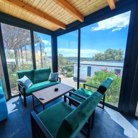 Sea view Anika by Vellaris, Luxury Mobile Home, hotell i Mali Lošinj