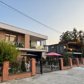 Hotel Edelweiss, hotel in Ureki