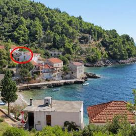 Seaside secluded apartments Cove Tvrdni Dolac, Hvar - 12655, hotelli kohteessa Gdinj